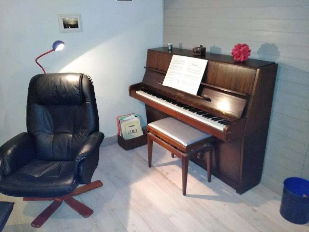 Malpas125 Chambres Accons Homestay